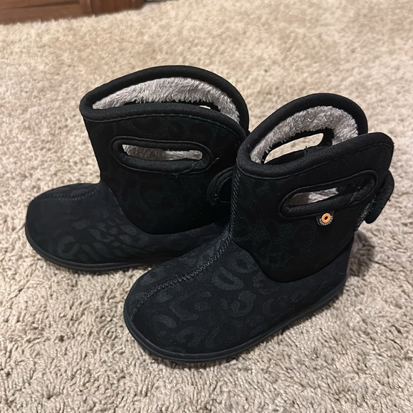 Toddler Boggs boots - Picture 3 of 3